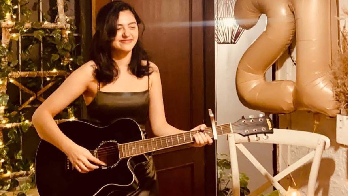 एक्टिंग से पहले नामी कंपनी में इंटर्न थीं अनीत पड्डा, पुरानी Linkdin प्रोफाइल वायरल