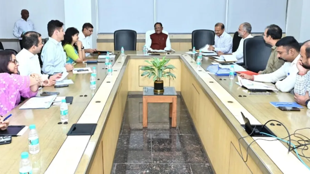 नहीं चलेगी 'पेशी पर पेशी': सीएम विष्णुदेव साय ने लंबित राजस्व प्रकरणों पर कलेक्टर्स और संभाग आयुक्तों को दिए स्पष्ट निर्देश cm vishnu deo sai meeting- India TV Hindi