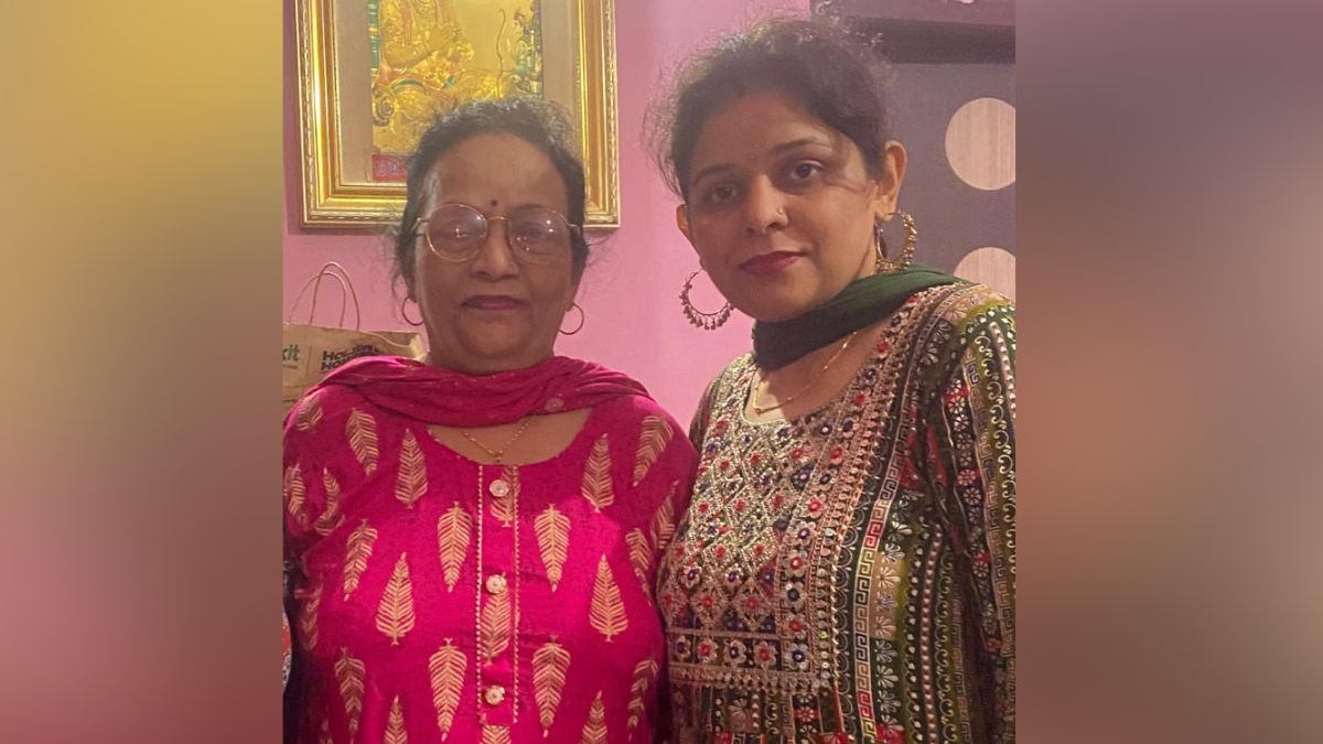 दिल्ली: रोहिणी में मां-बेटी की कैंची से हत्या, आरोपी दामाद फरार, पुलिस मौके पर पहुंची