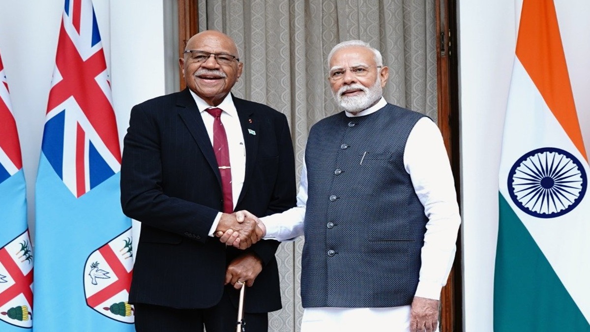 ‘आपका व्यक्तित्व इतना बड़ा है…’ जानें फिजी के PM राबुका ने अमेरिकी टैरिफ विवाद पर पीएम मोदी से और क्या कहा?