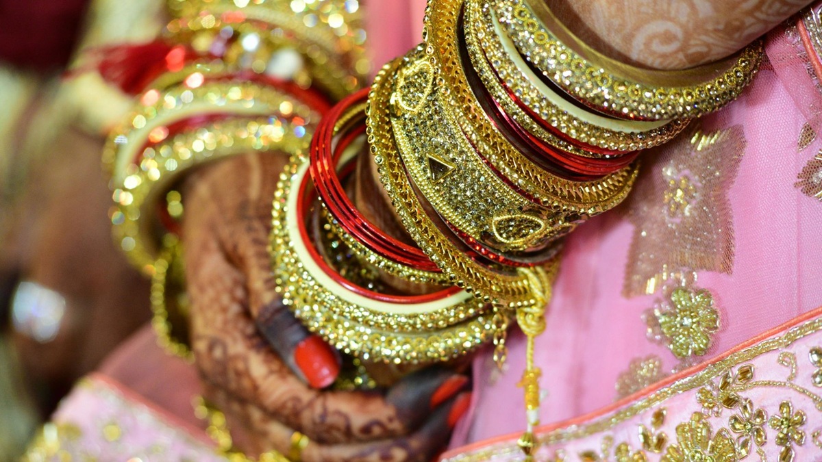 Gold Price: सोने के भाव में भारी उछाल, ₹3,600 प्रति 10 ग्राम बढ़कर रिकॉर्ड स्तर पर पहुंचा, चांदी भी जोरदार उछली