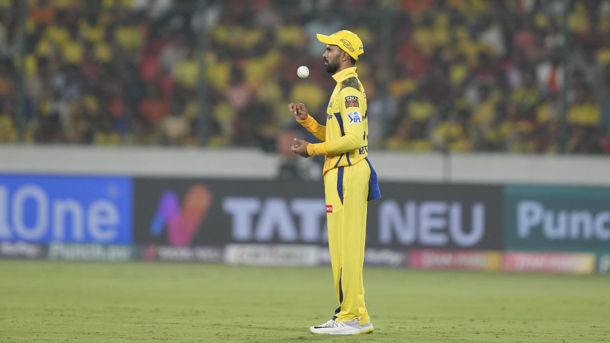 अब गेंदबाजी में कमाल दिखा रहे हैं ऋतुराज गायकवाड़, बुची बाबू ट्रॉफी में कुछ यूं चटकाया विकेट, देखें VIDEO अब गेंदबाजी में कमाल दिखा रहे हैं ऋतुराज गायकवाड़, बुची बाबू ट्रॉफी में कुछ यूं चटकाया विकेट, देखें VIDEO