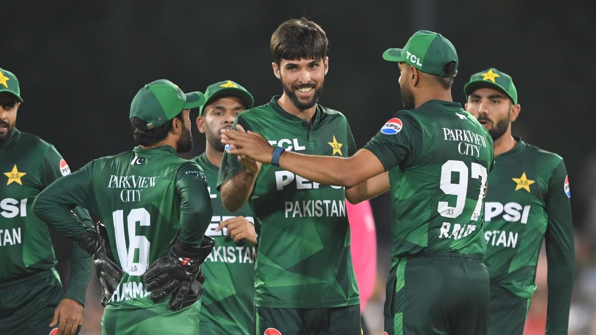Asia Cup 2025: पाकिस्तान ने किया स्क्वॉड का ऐलान, बाबर-रिजवान बाहर, इन खिलाड़ियों को मिली जगह Asia Cup 2025: पाकिस्तान ने किया स्क्वॉड का ऐलान, बाबर-रिजवान बाहर, इन खिलाड़ियों को मिली जगह