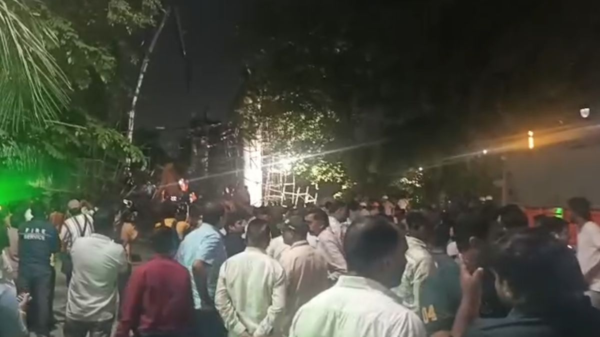 नागपुर के कोराडी मंदिर में बड़ा हादसा, अंडर कंस्ट्रक्शन गेट का स्लैब धड़ाम, 17 मजदूर घायल