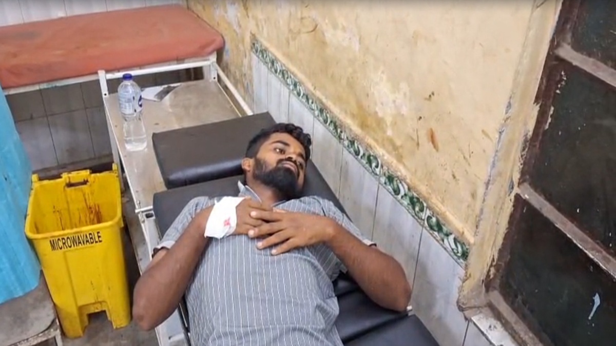 गोपालगंज में पुलिस एनकाउंटर, कुख्यात विकास सिंह कुशवाहा को लगी गोली, अस्पताल में भर्ती गोपालगंज में पुलिस एनकाउंटर, कुख्यात विकास सिंह कुशवाहा को लगी गोली, अस्पताल में भर्ती