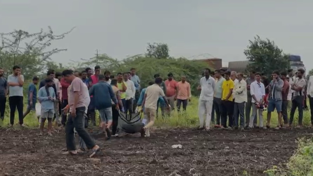 VIDEO: पत्नी से हुआ ऐसा झगड़ा, पति ने 4 बच्चों को कुएं में फेंका, खुद भी लगा दी छलांग, मामला जान रूह कांप जाएगी