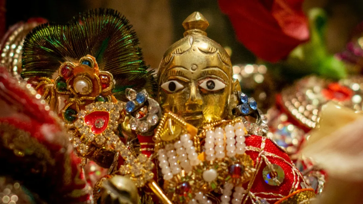 Janmashtami 2025: पूरे देश में धूमधाम से मनाई गई जन्माष्टमी, मंदिरों में उमड़ी लोगों की जबरदस्त भीड़ Janmashtami 2025- India TV Hindi