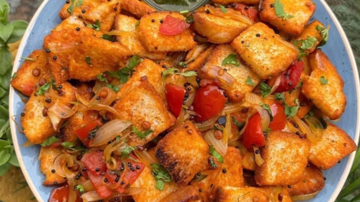 डिनर में है कुछ हल्का फुल्का खाने का मन तो झटपट बना लें ब्रेड उपमा, बिना काटे-पकाए मिनटों में होगा तैयार