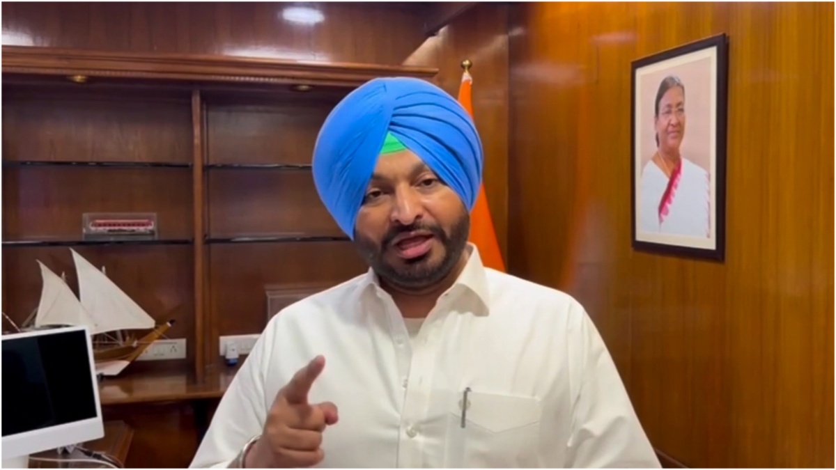 तृणमूल नेताओं का आरोप, रवनीत बिट्टू ने लोकसभा में अबू ताहिर को दिया धक्का