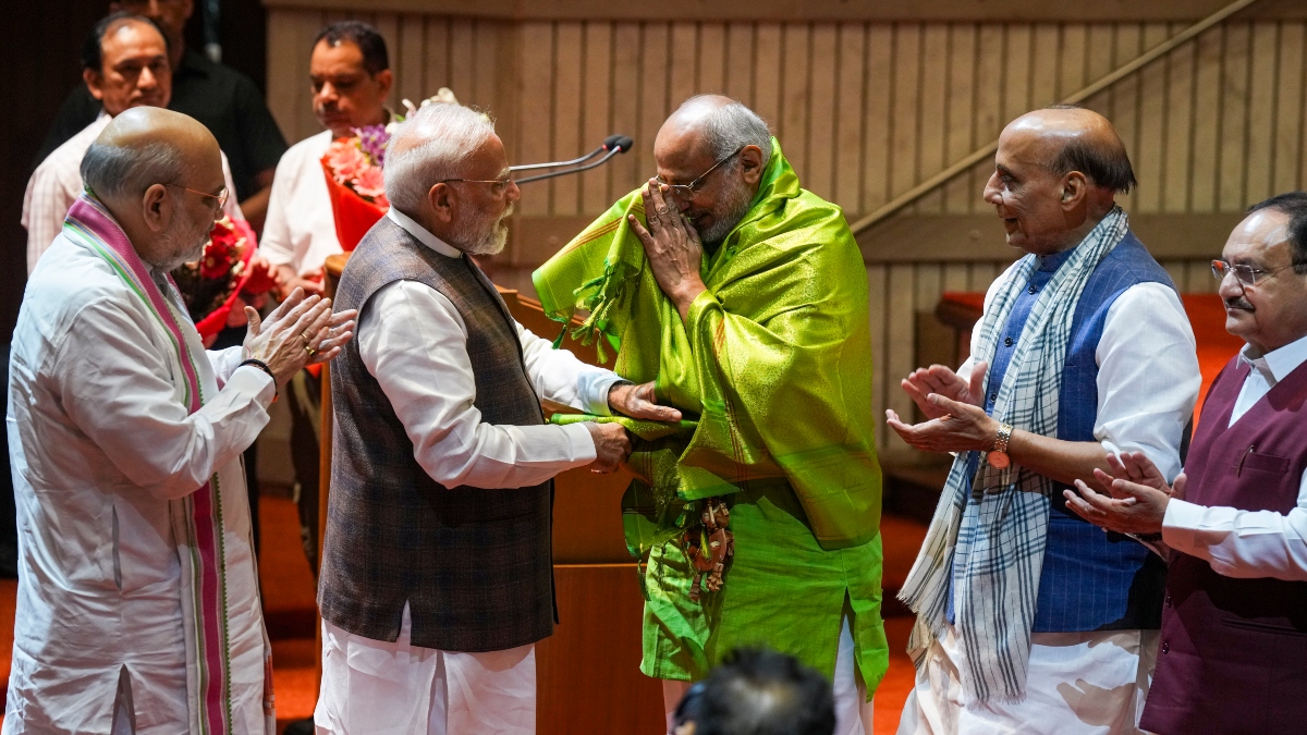 उपराष्ट्रपति चुनाव: राधाकृष्णन को लेकर पीएम मोदी ने सभी दलों से की अपील, जानिए विपक्ष ने क्या कहा