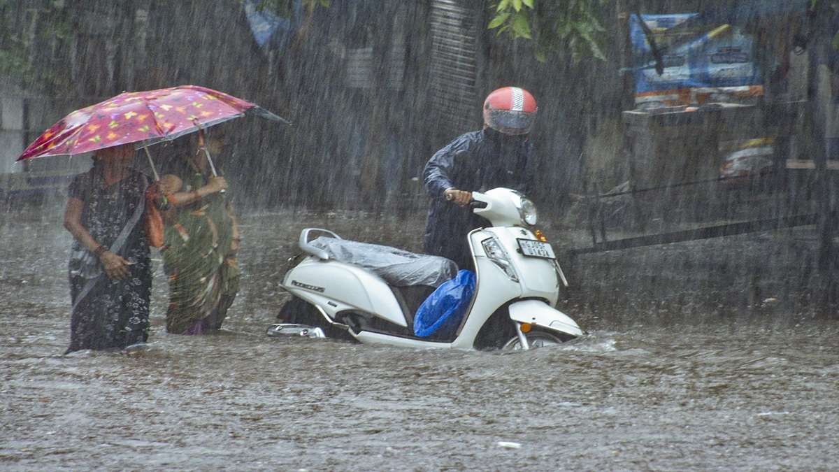 UP-बिहार और राजस्थान में बारिश का रौद्र रूप, आज कहां-कहां बरसेंगे इंद्र देवता? जानें IMD का ताजा अपडेट