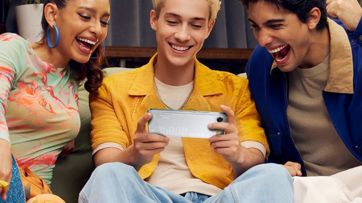 Realme ने सबको किया हैरान, ला रहा 15000mAh बैटरी वाला फोन, सिंगल चार्ज में चलेगा कई दिन