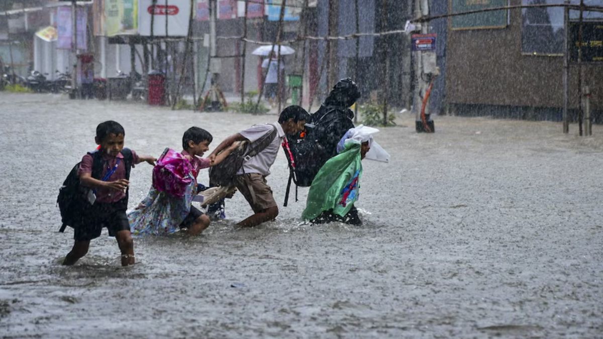 20 अगस्त को मुंबई में खुले रहेंगे स्कूल? जानें पनवेल, ठाणे और पालघर पर क्या है अपडेट