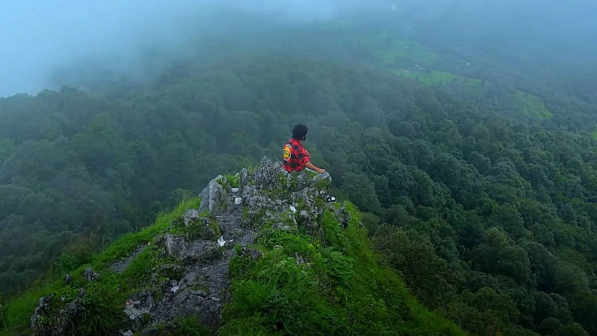 बॉलीवुड में हुई उत्तराखंड के DIG की एंट्री, सुरों से बांध रहे समा, 'ये बारिश' से दे रहे टूटे दिलों को सुकून yeh barish- India TV Hindi