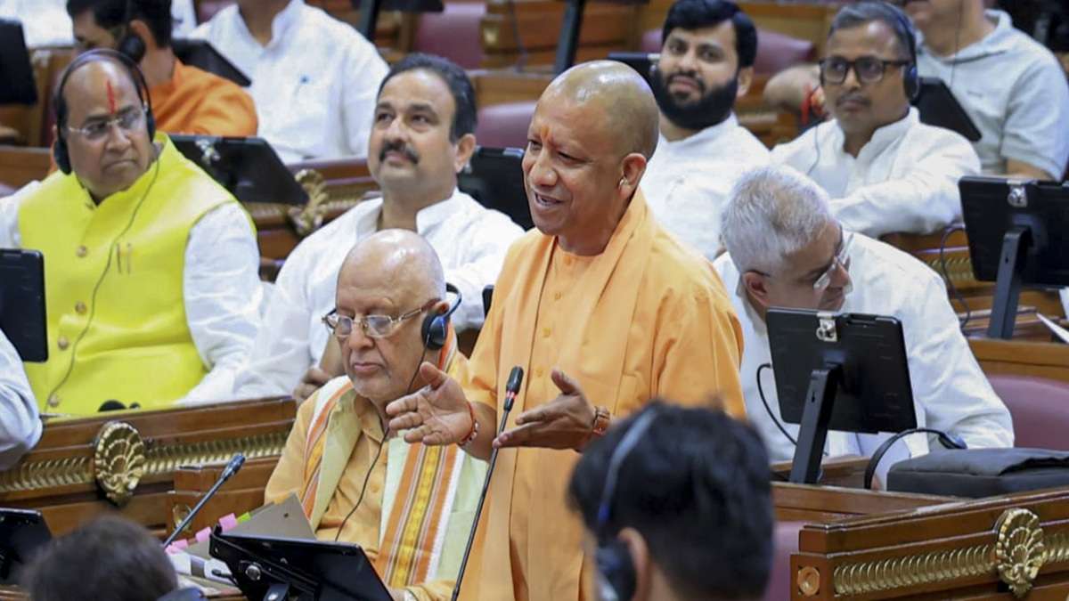 LIVE: सीएम योगी का अखिलेश पर बड़ा अटैक, बोले- PDA का मतलब परिवार डेवलेपमेंट अथॉरिटी LIVE: सीएम योगी का अखिलेश पर बड़ा अटैक, बोले- PDA का मतलब परिवार डेवलेपमेंट अथॉरिटी