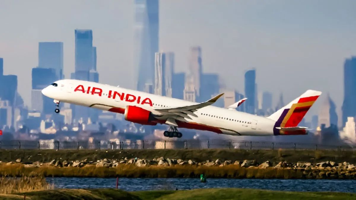 Air India यात्रियों को दे रहा 25% तक का डिस्काउंट, UPI से पेमेंट करने पर ₹2000 तक की छूट अलग से