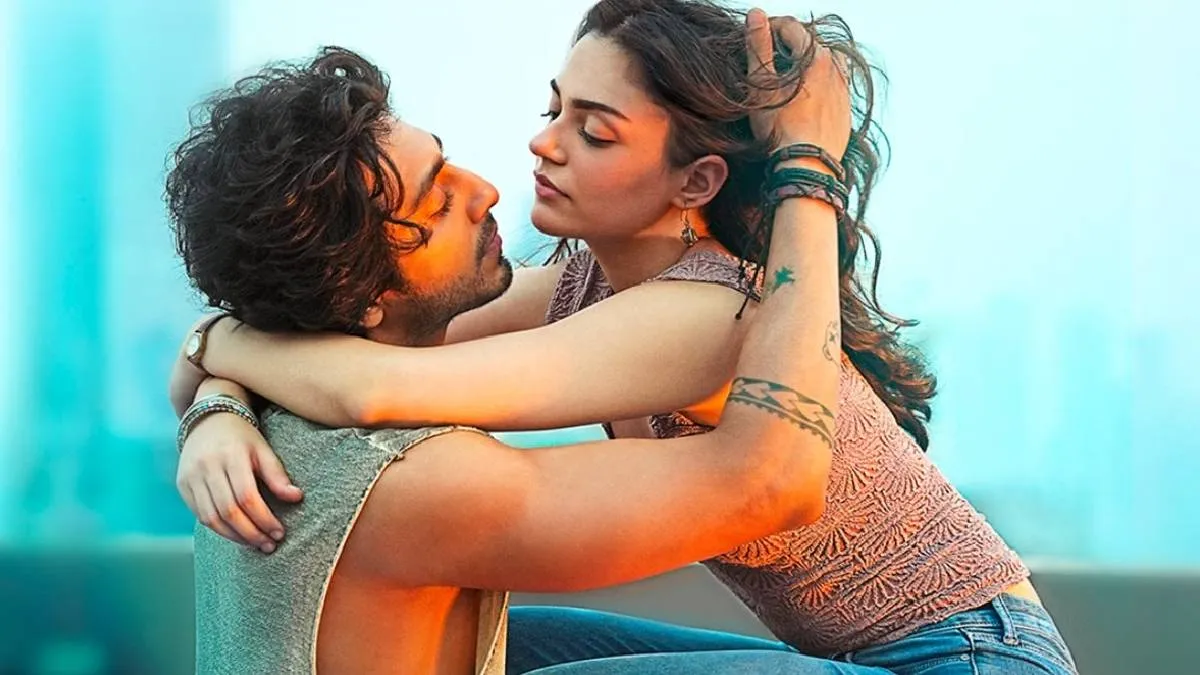 सितंबर में होगा जमकर मनोरंजन, 'सैय्यारा' से लेकर 'बैड्स ऑफ बॉलीवुड' तक, ये फिल्में-सीरीज OTT पर मचाएंगी धमाल Saiyaara OTT release- India TV Hindi