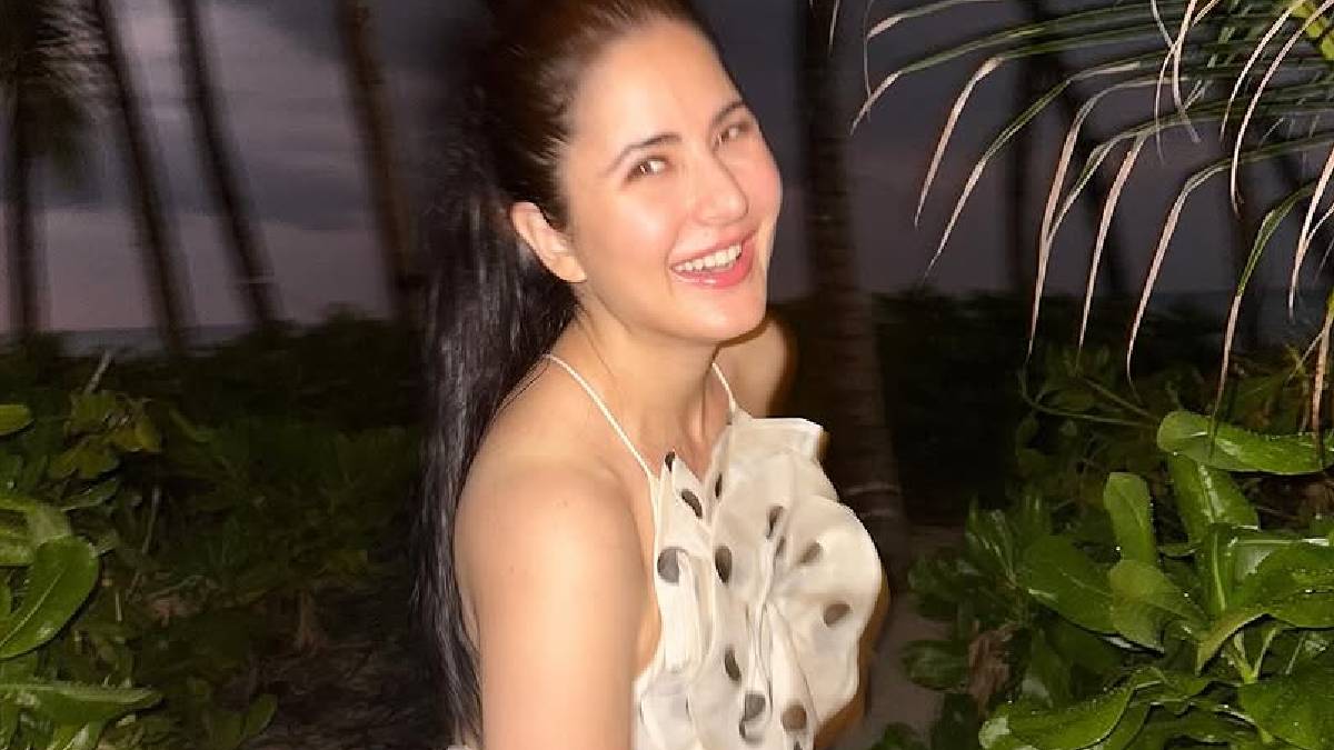 प्रेग्नेंसी रूमर्स के बीच कैटरीना कैफ की नई तस्वीर वायरल, देखकर बोले फैंस- ‘पक्का प्रेग्नेंट हैं’
