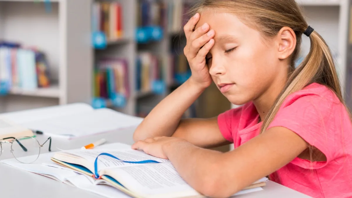 बच्चों में पढ़ाई का तनाव और मानसिक स्वास्थ्य,- India TV Hindi