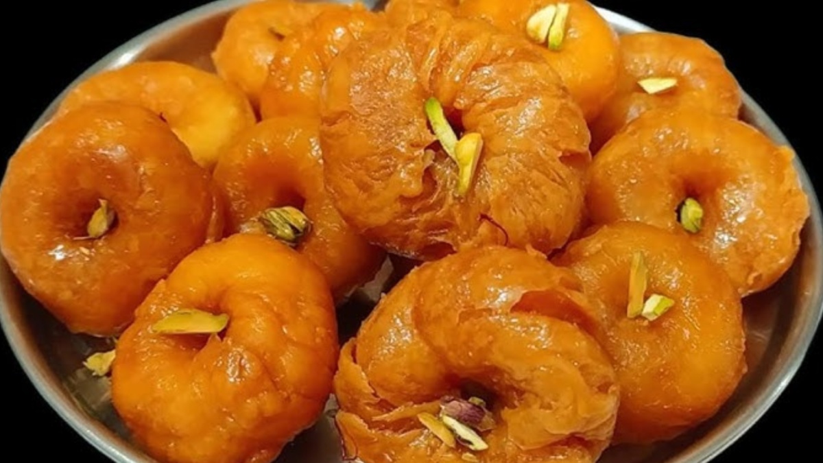 सिर्फ इन तीन चीजों से बिहार की फेमस बालूशाही मिठाई होगी तैयार, खस्ता बनाने के लिए ये ट्रिक करें ट्राई, नोट करें विधि