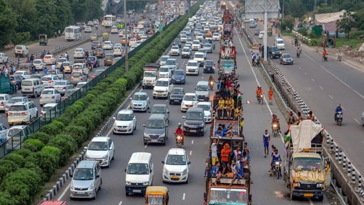 1 और 2 अक्टूबर को नोएडा में निकलने से पहले पढ़ लें ये ट्रैफिक एडवाइजरी, मुश्किल में नहीं फंसेंगे