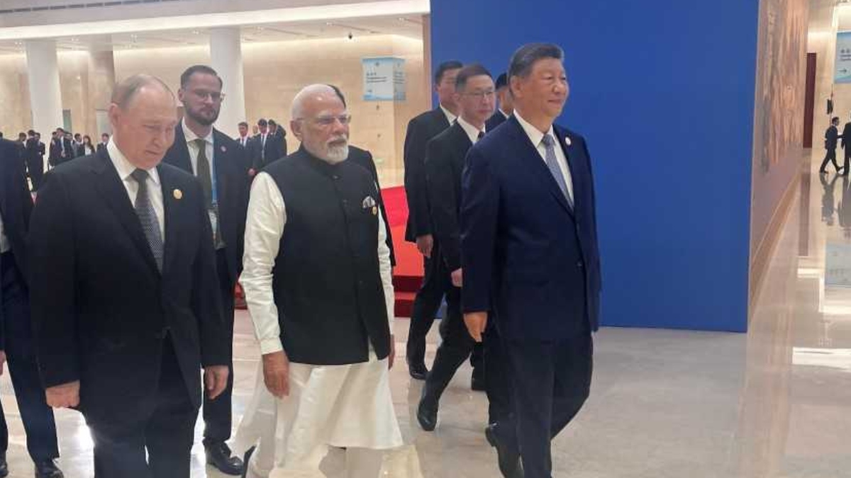 चीन में हो रहे SCO सम्मेलन को जल्द ही संबोधित करेंगे पीएम मोदी, पुतिन से हुई मुलाकात, यहां पढ़ें हर अपडेट