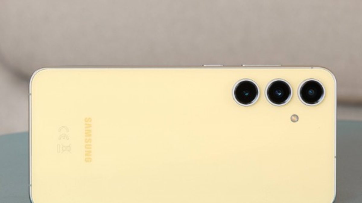 12GB रैम, 256GB स्टोरेज के साथ आएगा Samsung Galaxy S25 FE, लॉन्च से पहले जानें कितनी होगी कीमत