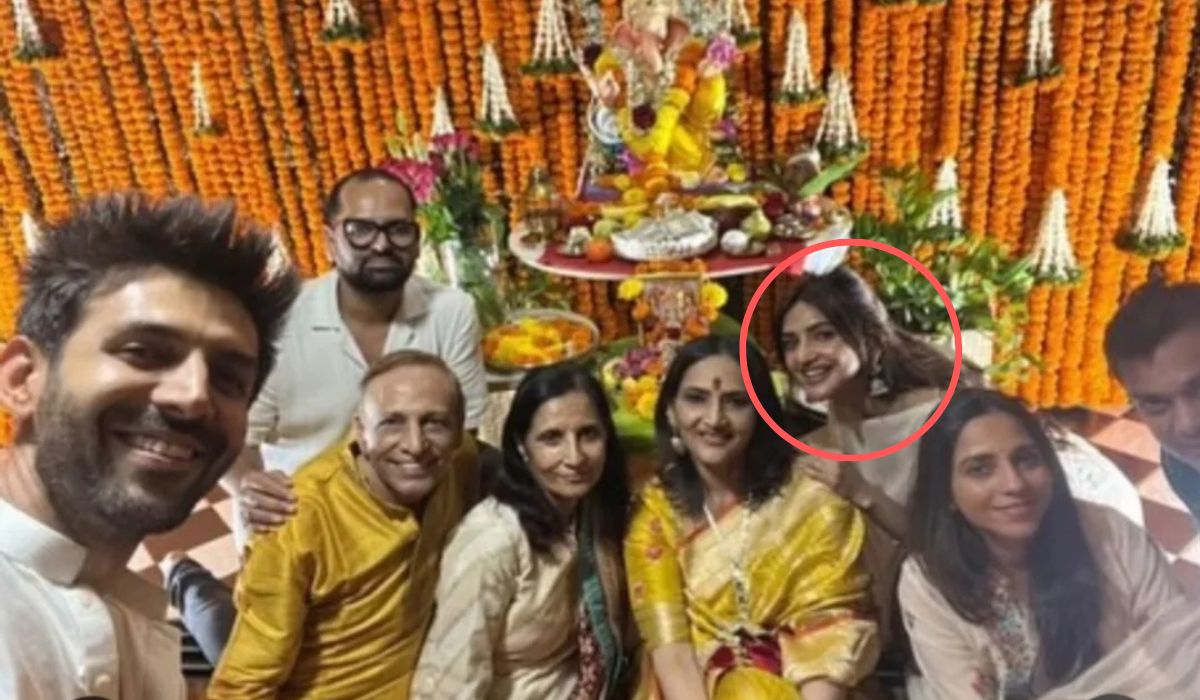 कार्तिक आर्यन संग दिखीं श्रीलीला, डेटिंग अफवाहों के बीच एक्टर के घर पर मनाया गणेश चतुर्थी का जश्न
