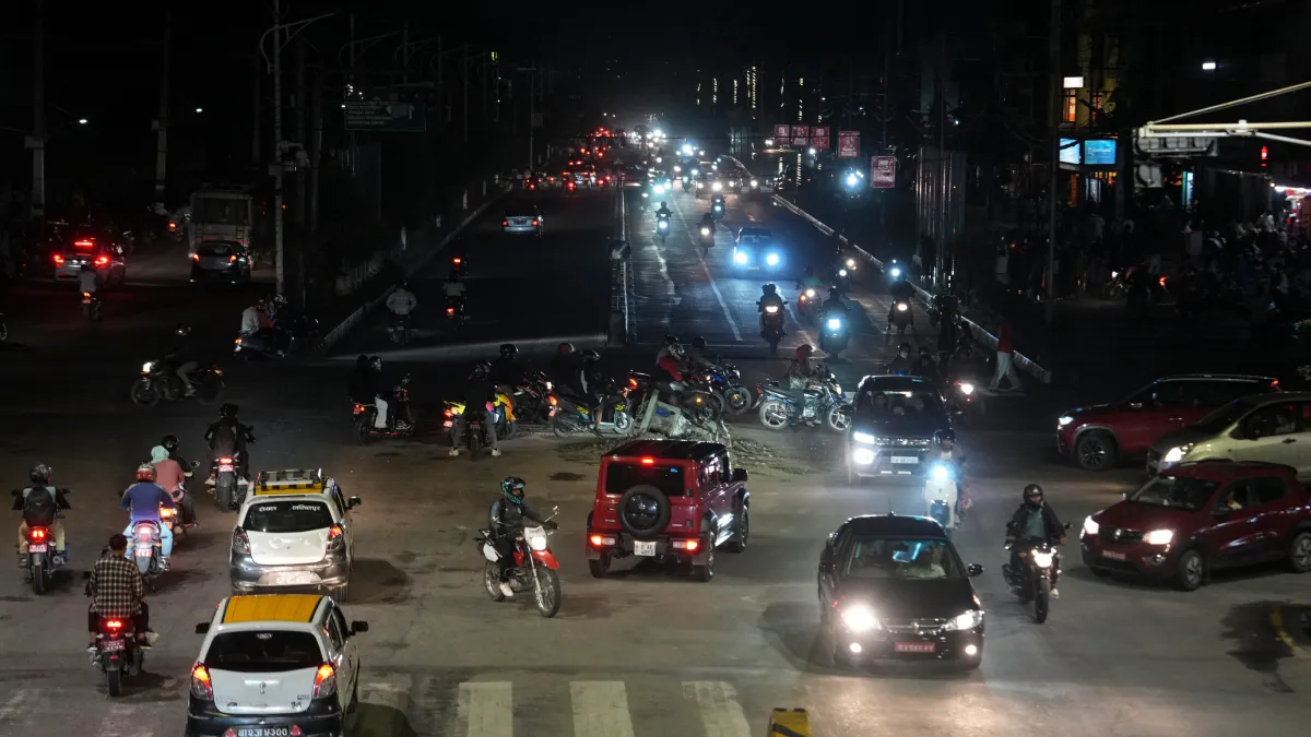 भारत-नेपाल बॉर्डर पर फिर से शुरू हुई चहल-पहल, बहराइच सीमा पर आवाजाही बहाल भारत-नेपाल बॉर्डर पर स्थिति हुई सामान्य- India TV Hindi