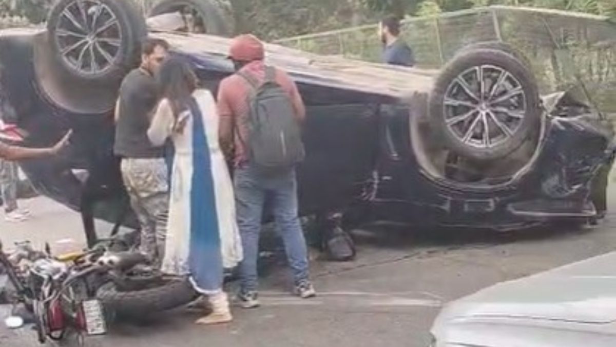 दिल्ली: BMW कार की ड्राइवर को पुलिस ने किया गिरफ्तार, टक्कर से वित्त मंत्रालय के अधिकारी की हुई थी मौत