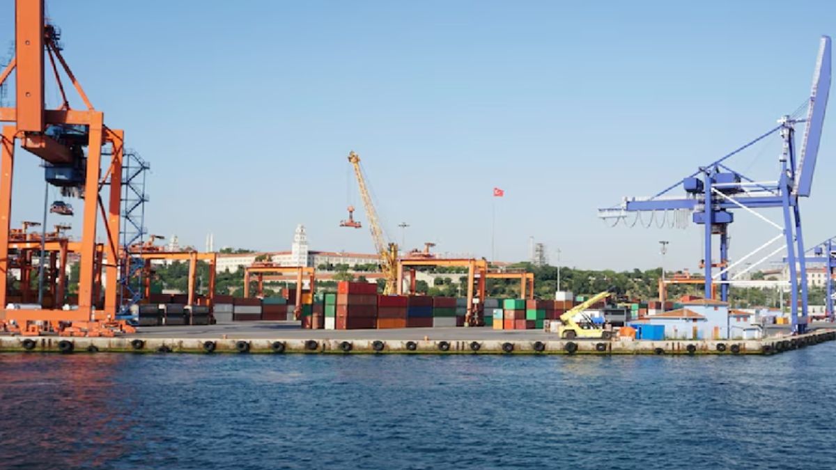 ट्रंप प्रशासन ने चाबहार को लेकर चली नई चाल! प्रतिबंधों पर छूट को वापस लिया, जानिए भारत के लिए क्यों अहम है ये पोर्ट