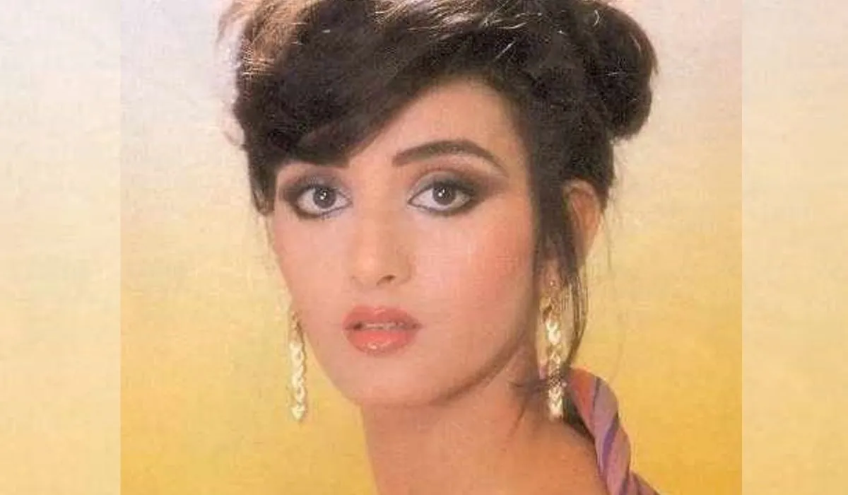 तब्बू से कम हसीन नहीं हैं उनकी बड़ी बहन, कभी बॉलीवुड पर करती थीं राज, नाक पर रहता था गुस्सा Farah Naaz- India TV Hindi