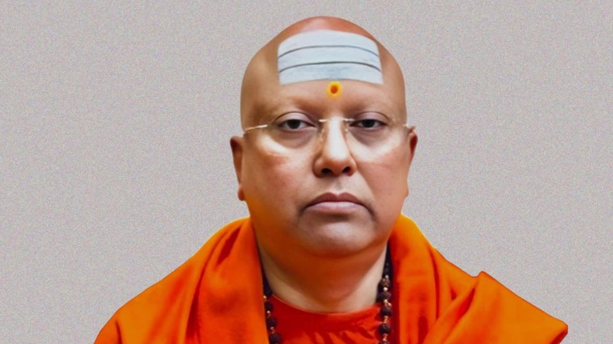 फर्जीवाड़े में भी मास्टर निकला बाबा चैतन्यानंद सरस्वती, शिकागो यूनिवर्सिटी की MBA की डिग्री फर्जी निकली