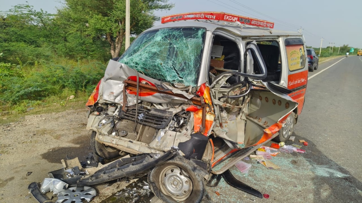भीलवाड़ा: NH-158 पर ट्रेलर ने कार को मारी टक्कर, तबाह हुआ परिवार, पति-पत्नी की मौत, बेटा-बेटी और बहू घायल
