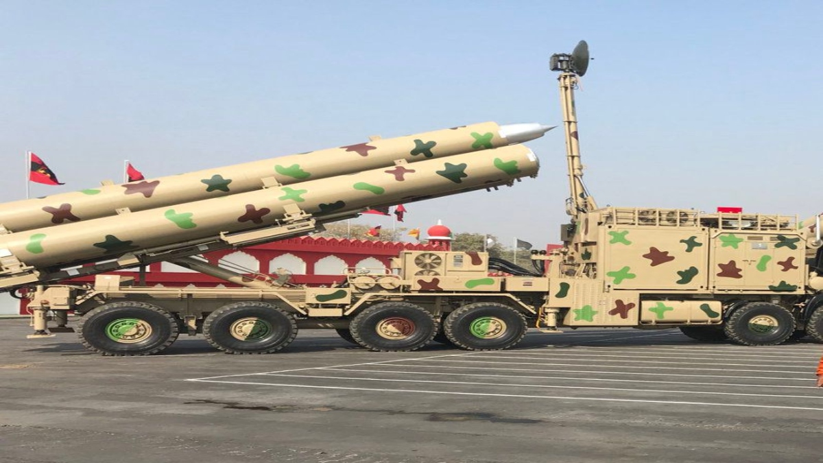 पाकिस्तान के उड़ जाएंगे होश, अब नहीं आएगी नींद, इंडियन आर्मी को मिली BrahMos Missile, देखें तस्वीरें