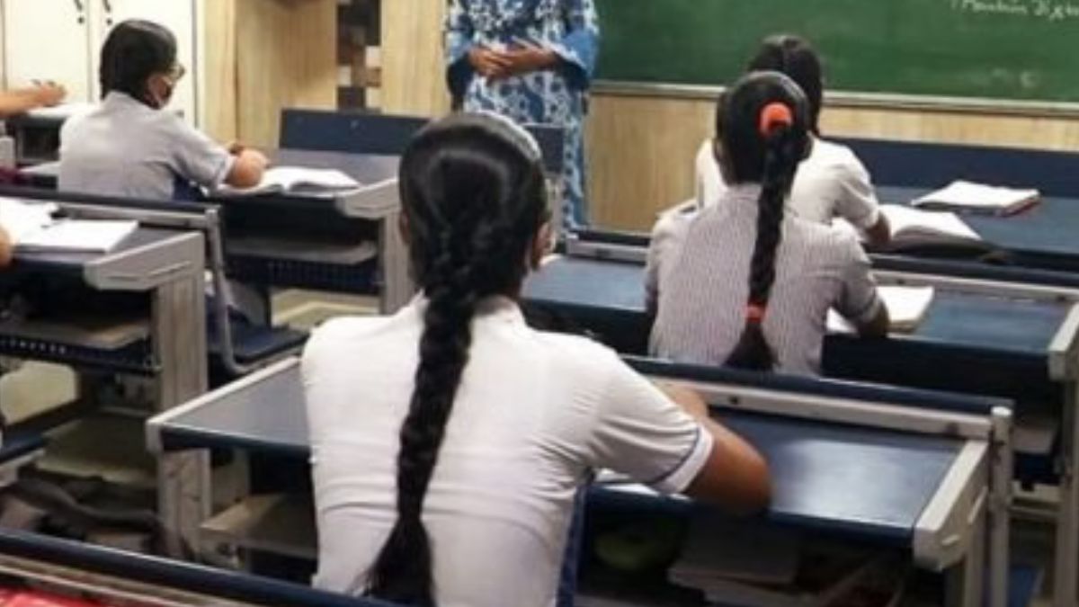 दिल्ली लाडली योजना का पैसा किसे मिलेगा? क्या है इसकी पात्रता, जान लें सभी जरूरी बातें - India TV Hindi
