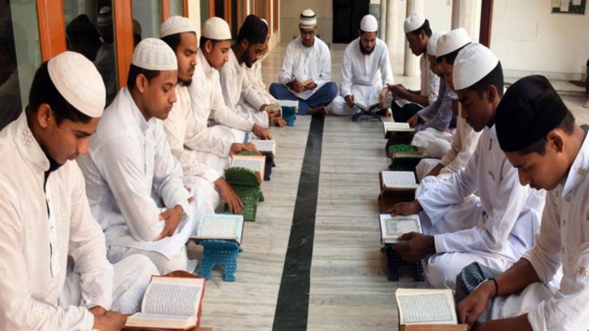 उत्तराखंड में मदरसा बोर्ड खत्म करने की तैयारी, राज्यपाल ने विधेयक को दी मंजूरी; सीएम धामी ने बताया ऐतिहासिक कदम