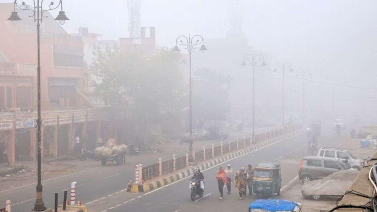 दिल्ली समेत उत्तर भारत में कब से पड़ेगी कड़ाके की सर्दी? सामने आया बड़ा अपडेट, जानें आज कहां होगी बारिश