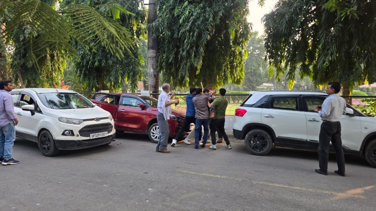 यूपी के सीतापुर में शादी टूटने के बाद पत्थरबाजी, जान बचाकर भागे लड़की वाले; कई गाड़ियों के शीशे टूटे