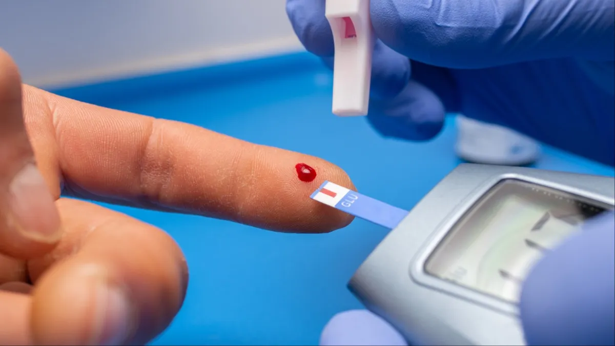 डायबिटीज है या नहीं, ये पता करने के लिए 2 बार Blood Sample क्यों लेना पड़ता है? डायबिटीज - India TV Hindi