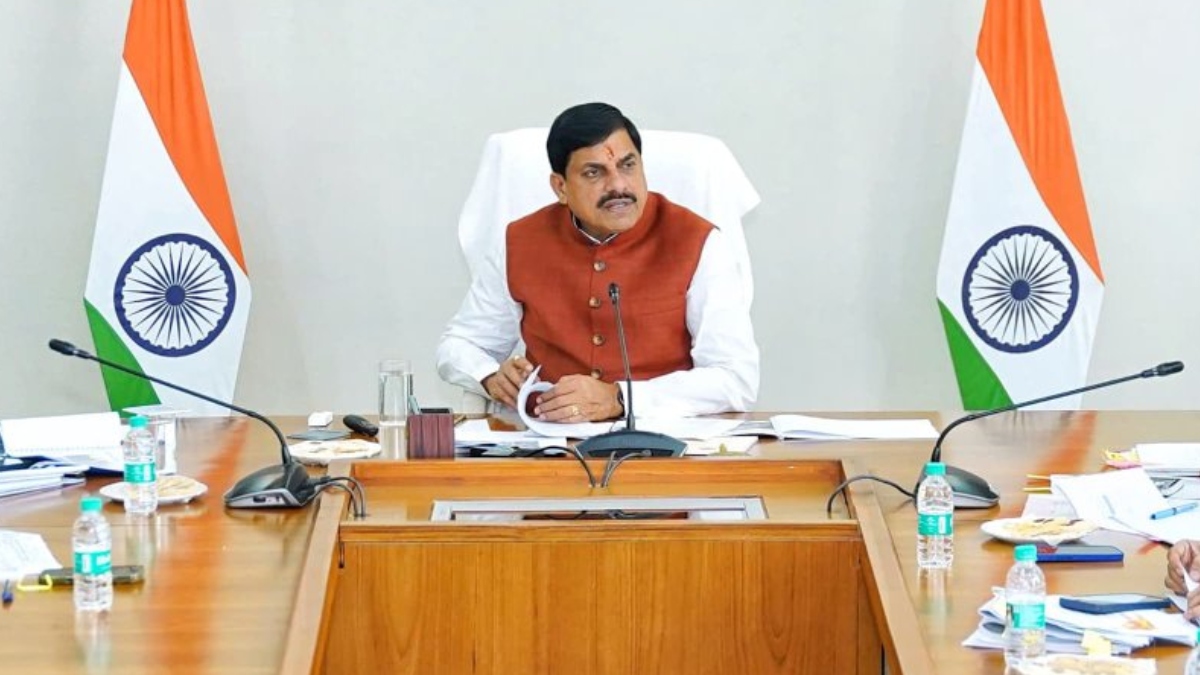कफ सिरप कांड: CM मोहन ने डिप्टी ड्रग कंट्रोलर और ड्रग इंस्पेक्टर को सस्पेंड किया, कांग्रेस को एंडरसन की याद दिलाई