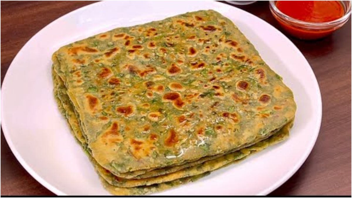 Make spinach parathas like this without cutting or grinding, the taste will be such that you will eat one in excess, immediately note down the recipe. Make spinach parathas like this without cutting or grinding, the taste will be such that you will eat one in excess, immediately note down the recipe.