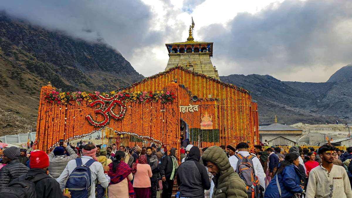 जय बाबा केदार… शीतकाल के लिए बंद हुए केदारनाथ धाम के कपाट, अब 6 महीने कहां होंगे दर्शन?