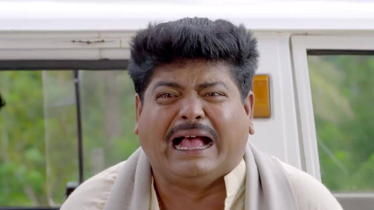 सबको हंसाने वाले फेमस एक्टर की मौत, शूटिंग के बीच आया हार्ट अटैक