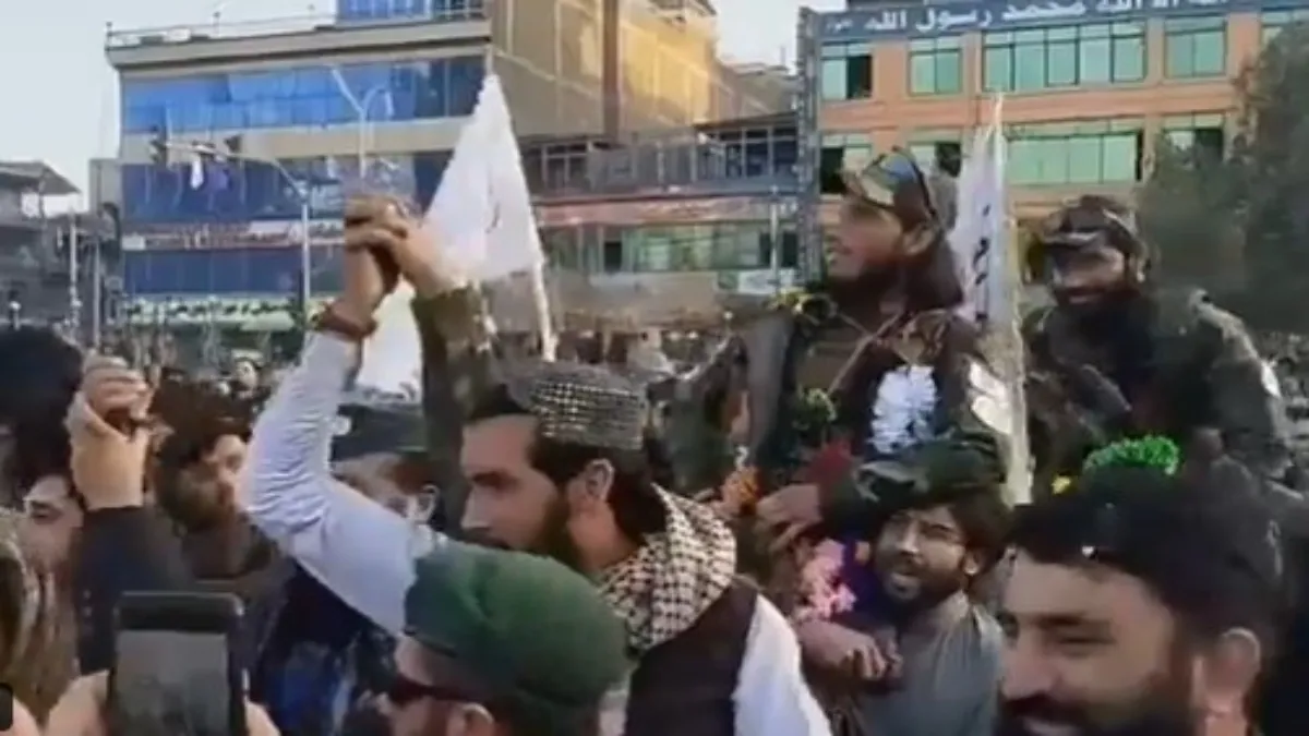 पाकिस्तान से क्यों भिड़ गया अफगानिस्तान, जानिए क्यों और कितनी मजबूत है तालिबानी सेना तालिबान की सेना- India TV Hindi