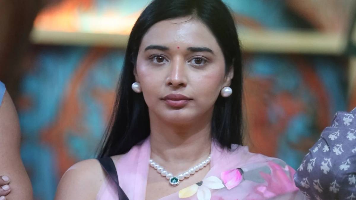 Bigg Boss 19: तान्या मित्तल की उम्र में बड़ा झोल, फिर खुली पोल, लोग बोले- ये झूठ का पुतला है