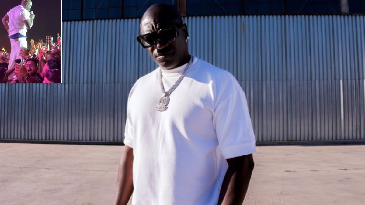 ये प्यार है या अत्याचार? सुपरस्टार सिंगर की फैन्स ने उतार दी पैंट