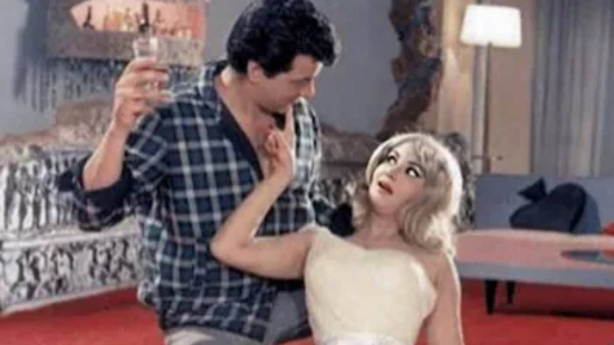 50 हफ्तों तक सिनेमाघरों में चली थी धर्मेंद्र की ये फिल्म