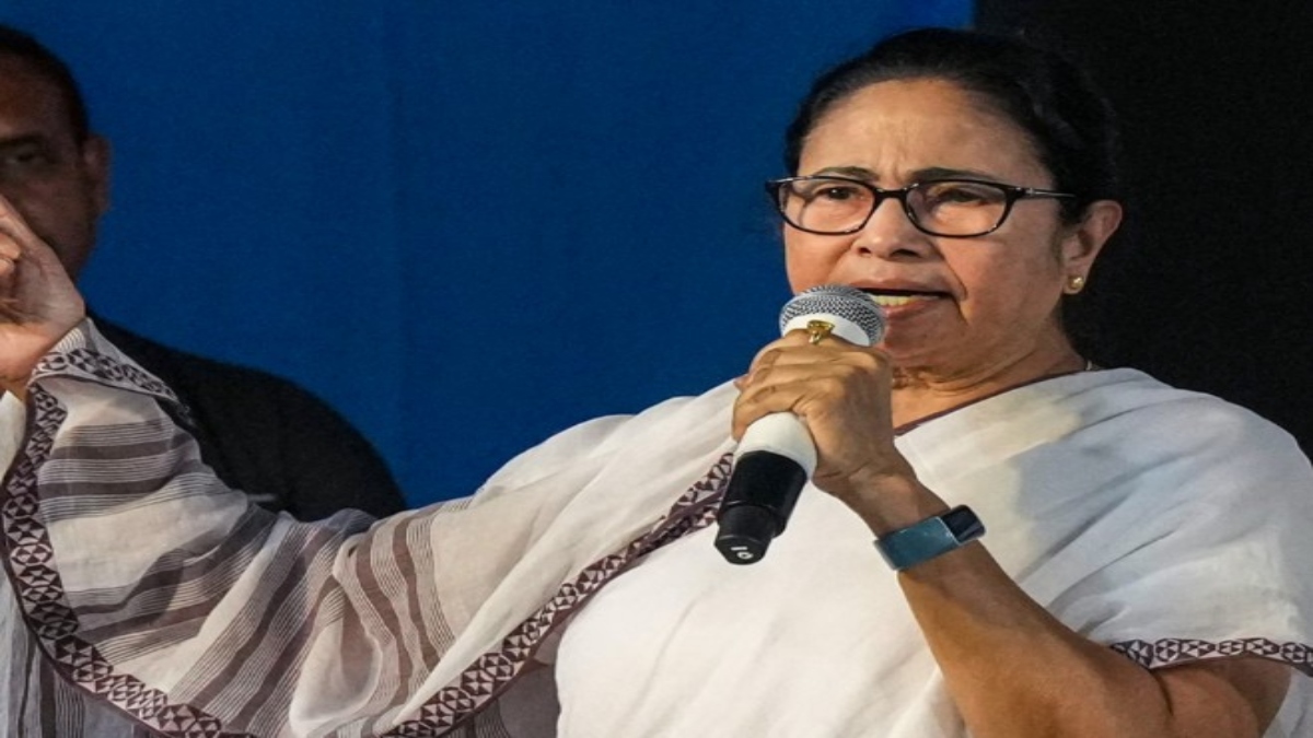 ‘हमारे बंगाल पर आघात किया तो पूरा भारत हिला दूंगी, याद रखना…’ ममता बनर्जी की खुलेआम धमकी