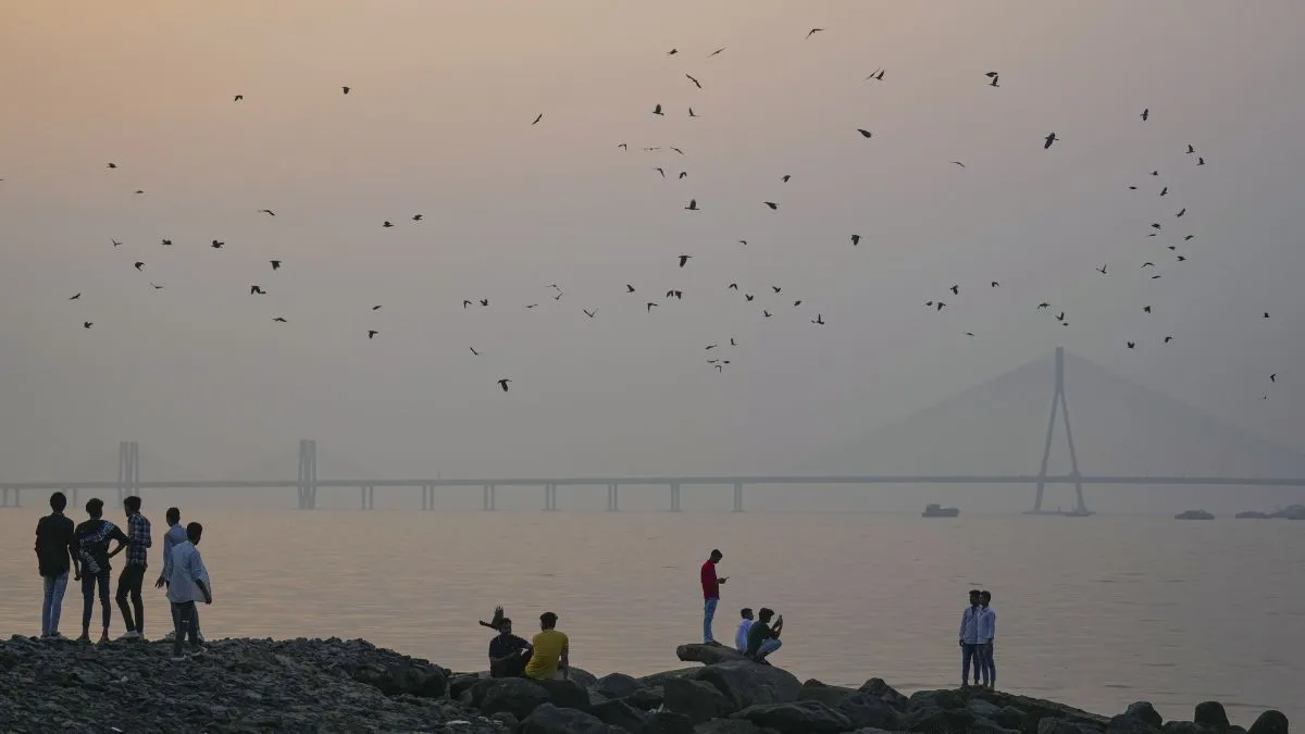 दिल्ली के बाद अब मुंबई की भी हवा हुई 'खराब', एक्शन में BMC, जानें कितना पहुंचा AQI Mumbai AQI, Mumbai air pollution, BMC action, construction ban Mumbai- India TV Hindi